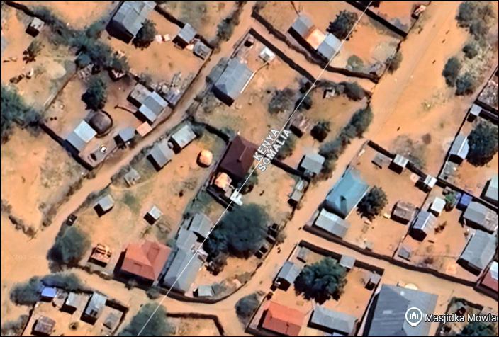 Imaginate tener la casa en un país y el patio en otro.

Mandera, Kenya/Beled Xaawo, Somalía.

maps.app.goo.gl/v5fm29sHbxJb6V…