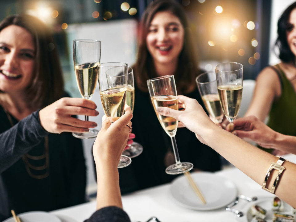 InterConCLE's tweet image. Celebrate special moments with InterContinental Cleveland&apos;s Incredible Occasions packages. From intimate birthday dinners to romantic getaways, we create personalized experiences that turn every occasion into a lasting memory. #InterConCLE #Cleveland #Ohio
bit.ly/3YX7itD