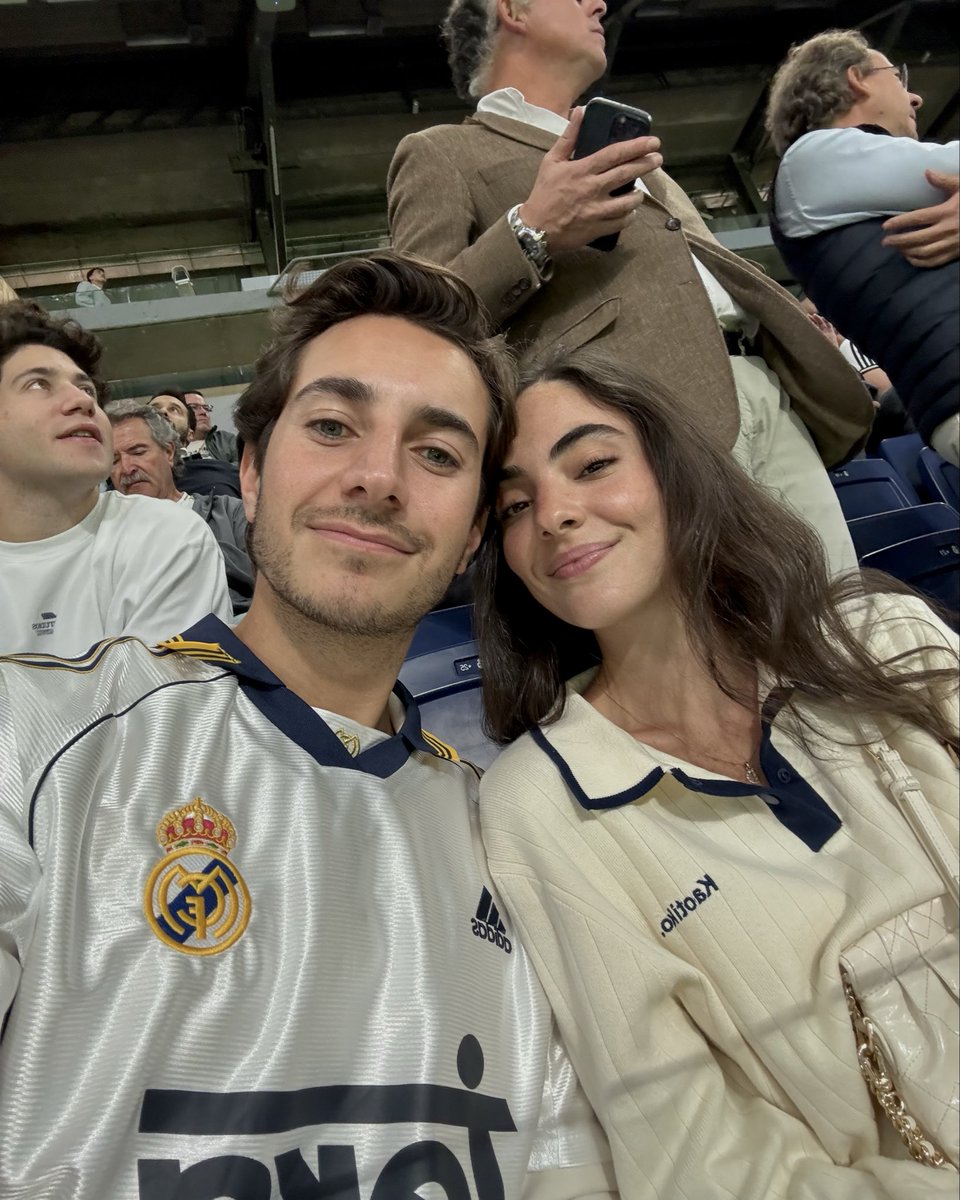 andymtzurita's tweet photo. “Bernabeu &amp; Champions” se tacha de la lista 🤍⚽️ https://t.co/YscCcJ5Hic