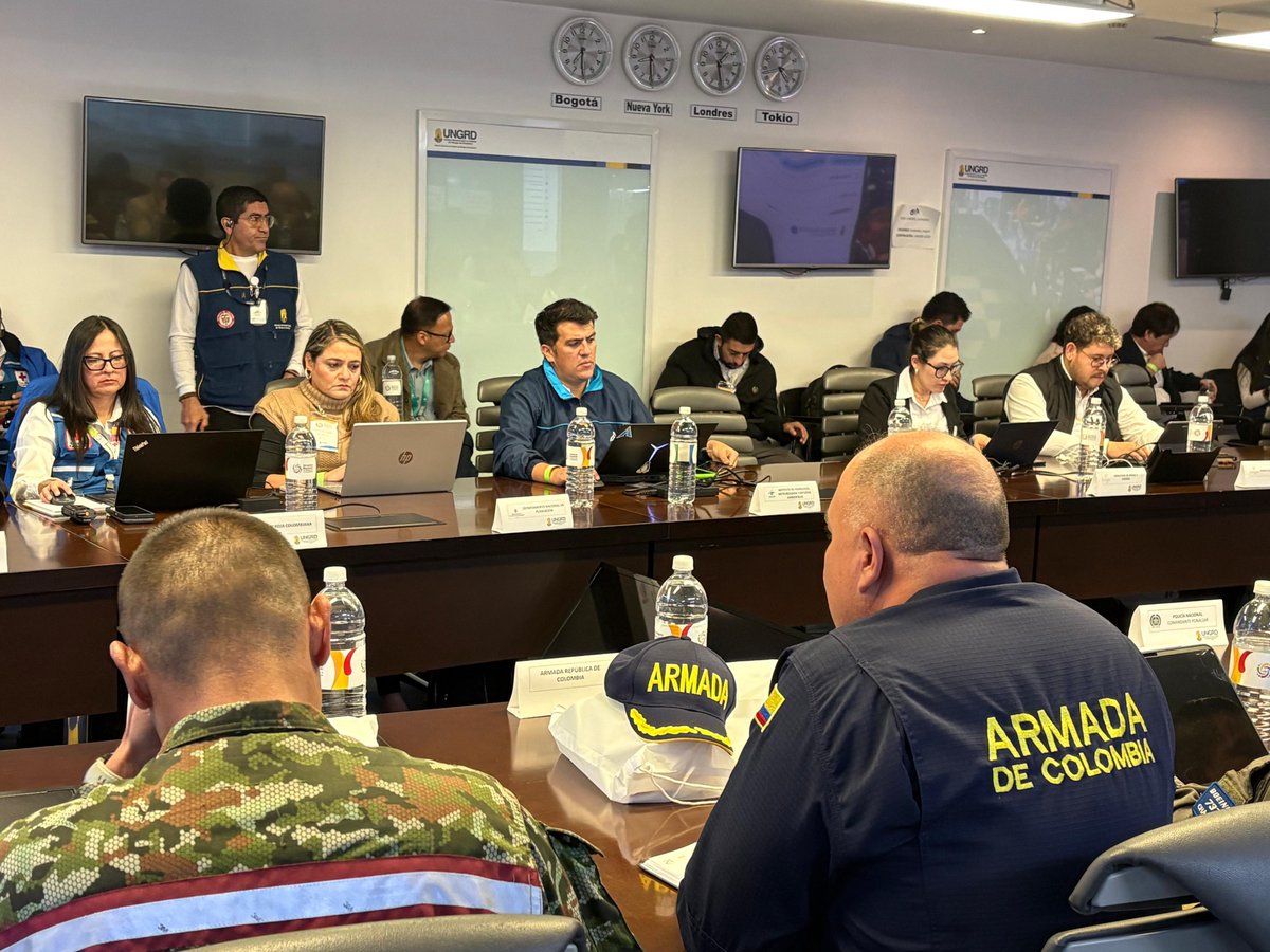 IDEAMColombia's tweet image. 🚨El #Ideam participó en el #SimulacroNacional 2025 desde la Sala de Crisis Nacional junto al Sistema Nacional de Gestión del Riesgo.

📡Seguimos monitoreando la #TormentaTropicalMelissa y aportamos el modelo hidrológico del ejercicio en Hidroituango.

#SimulacroNacional