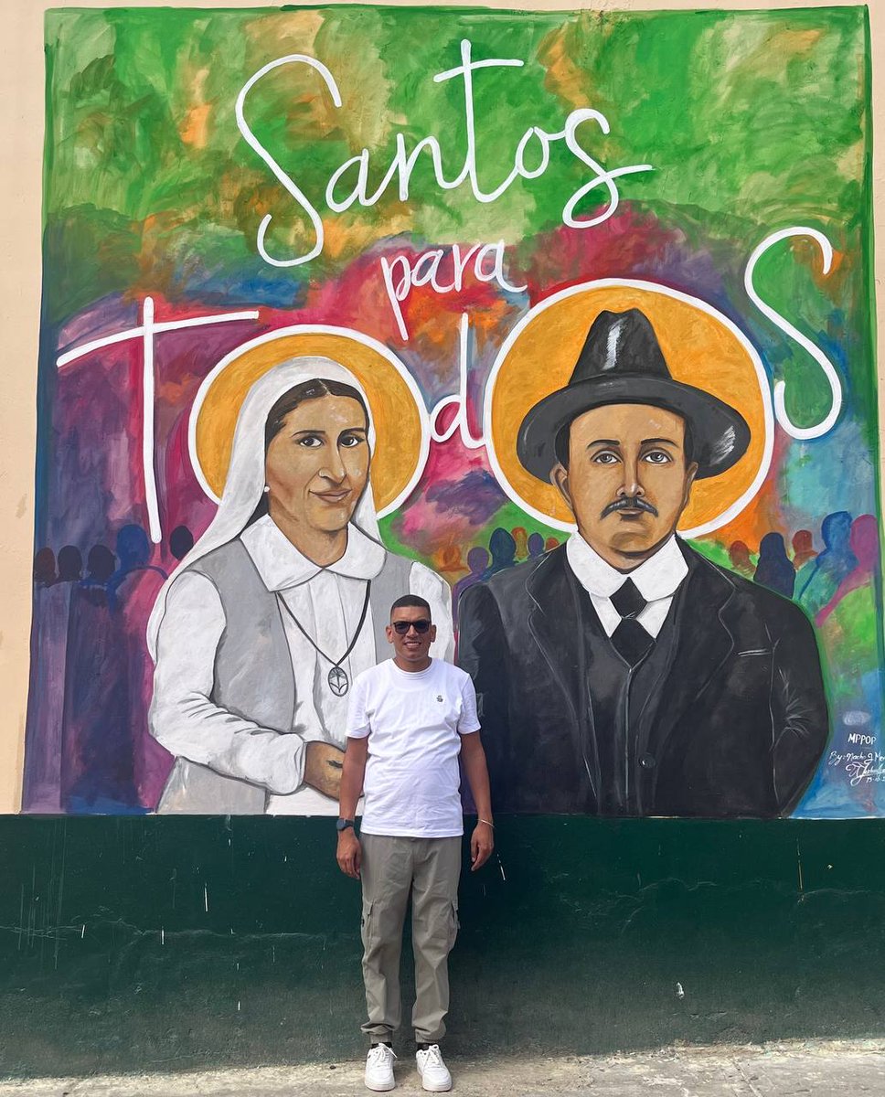 vdanielm10's tweet photo. ¡Honor a la Canonización del Dr. José Gregorio Hernandez y la Madre Rendiles! 🇻🇪💜🙏🏻

#corderodeDios #madrerendiles #JGH #beato 
#Venezuela https://t.co/CrA9pGCHIc