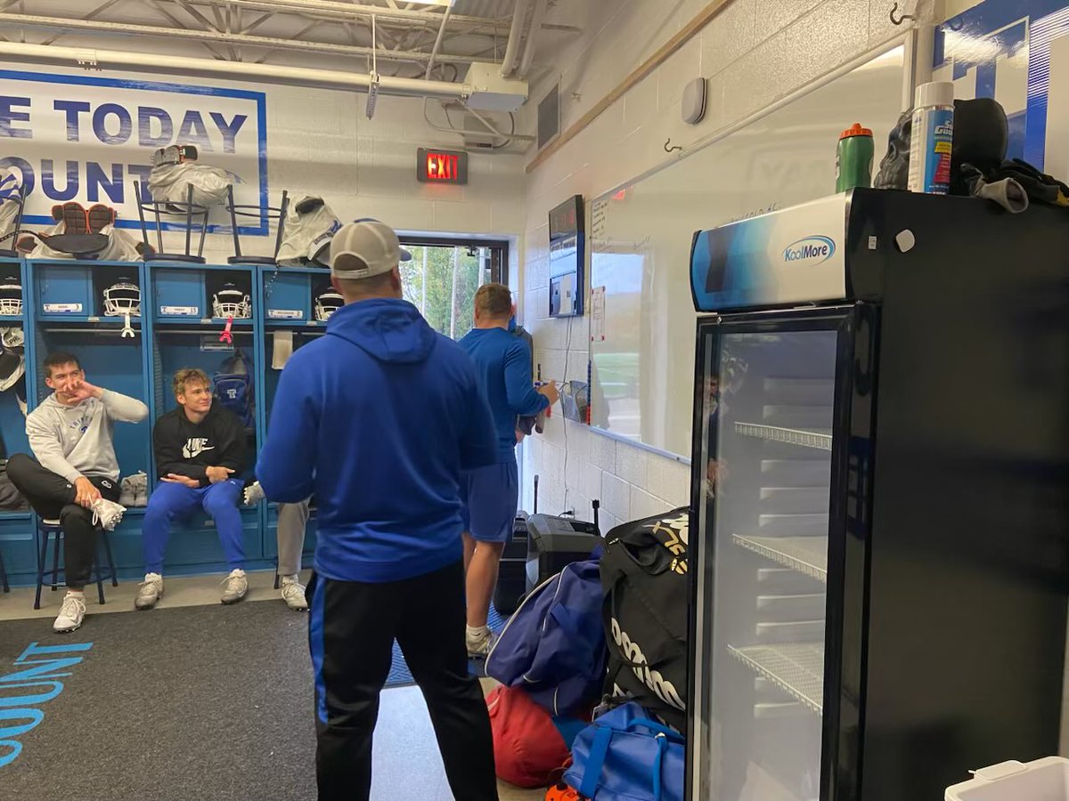 Coach Knause tweet media