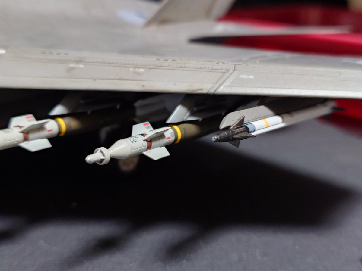 takacchi1729's tweet image. F35C完成しました
初めての1/48航空機でしたがタミヤのパチピタキットのおかげでストレスなく組み上がりました
他の航空機にも手をのばしたくなりました
#f35c 
＃タミヤ