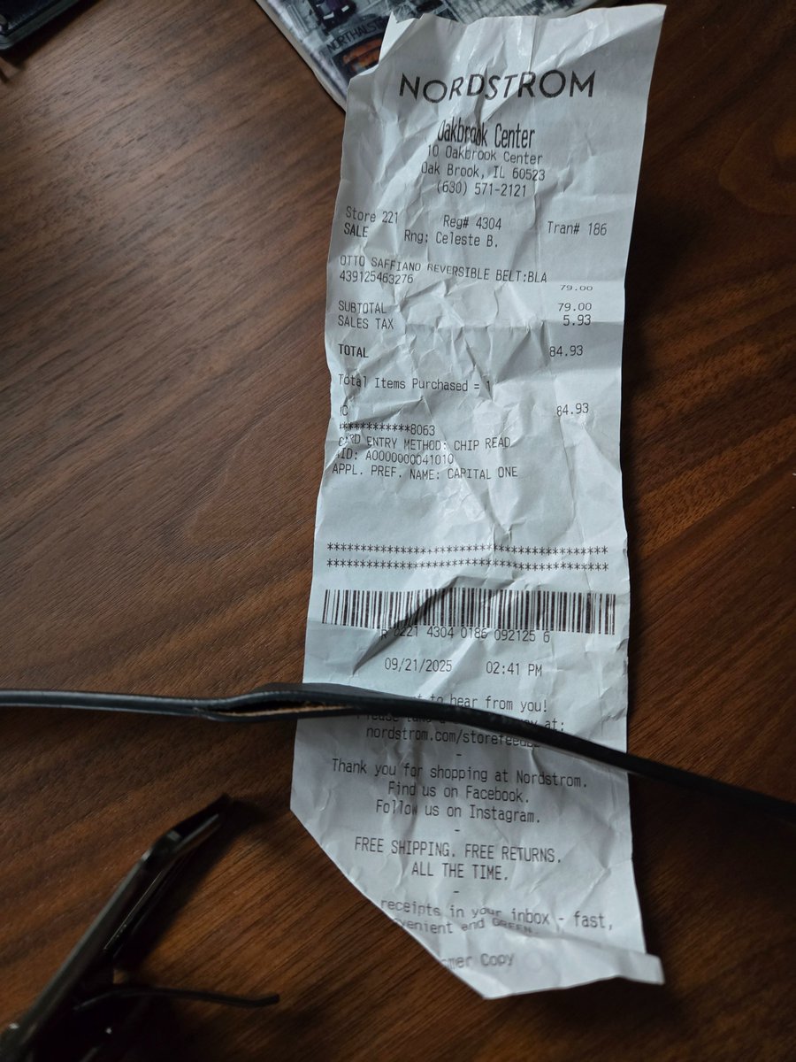 scottfriemann's tweet photo. @Nordstrom I bought this belt on September 21st for $79. On October 22nd (today) it started coming apart.  I'm very disappointed in the lack of product quality.  Please do better. https://t.co/ytQF7uy16r