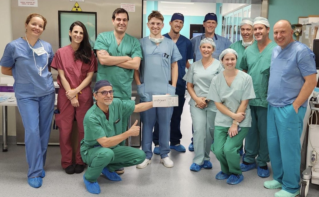 InnovHeart's tweet photo. Another Saturn TMVR implant at Santaros Klinikos for CASSINI-EU study!  Thanks #ProfGDavidavičius #AgnėDrąsutienė @vbajoras @paolodenti1 #TorstenVahl @laurenranard. Saturn TMVR System investigational use only, not for sale https://t.co/jN9XOOEZWG #Mitral #Saturn #TMVR #Innovation https://t.co/JK0vGZk3s5