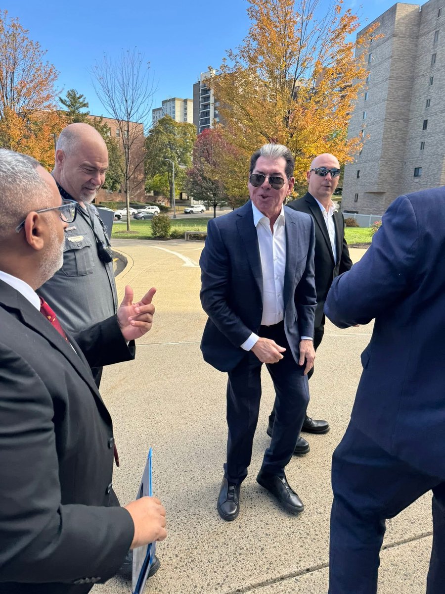 AndrewKhellah's tweet photo. Meeting @VinceMcMahon and getting to chat with him for just a few moments was a proud moment. I never met a man of his stature who was as down-to-earth and kind. He didn’t have to pose for a photo or sign autographs. But I am glad he did. Thank you, Mr. McMahon. #wwelegend @WWE https://t.co/A8t3GvAh4H