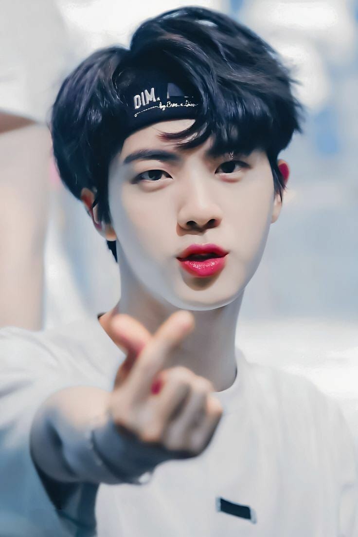 I vote #Jin for #2025MAMAVOTE