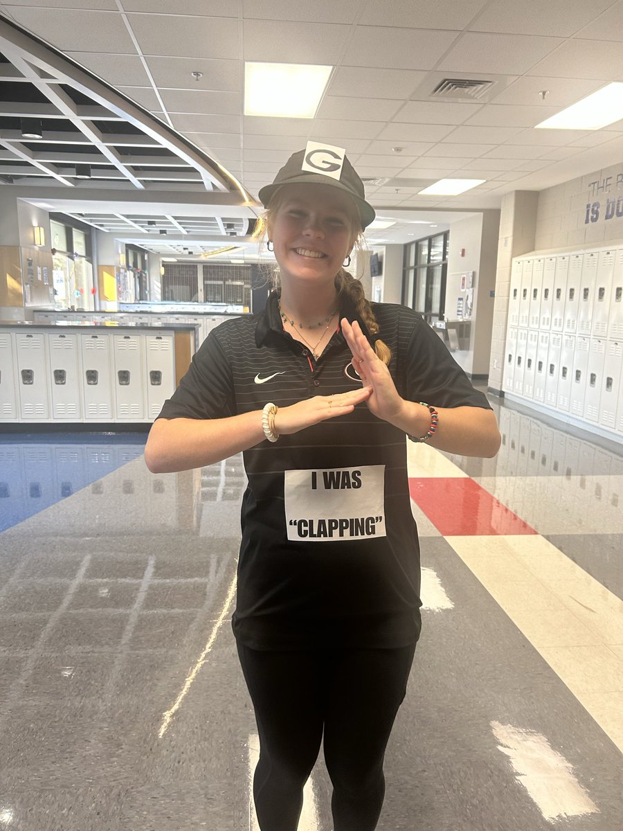 Courtney Hagans tweet media