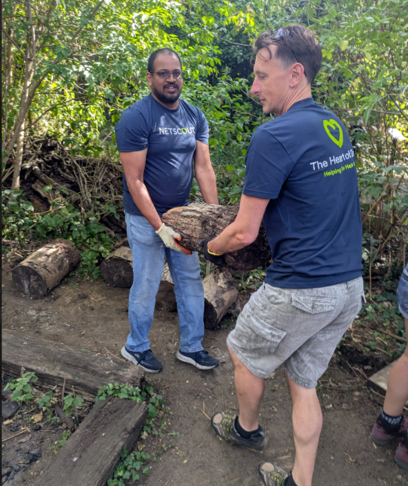 NETSCOUT's tweet image. Turning urban wastelands into thriving ecosystems isn’t easy, but it’s worth it.
At Brickmakers Wood, our team joined the Eden Rose Coppice Trust to create safe, inclusive spaces for those living with cancer, mental health challenges, and social isolation.
Here’s what we…