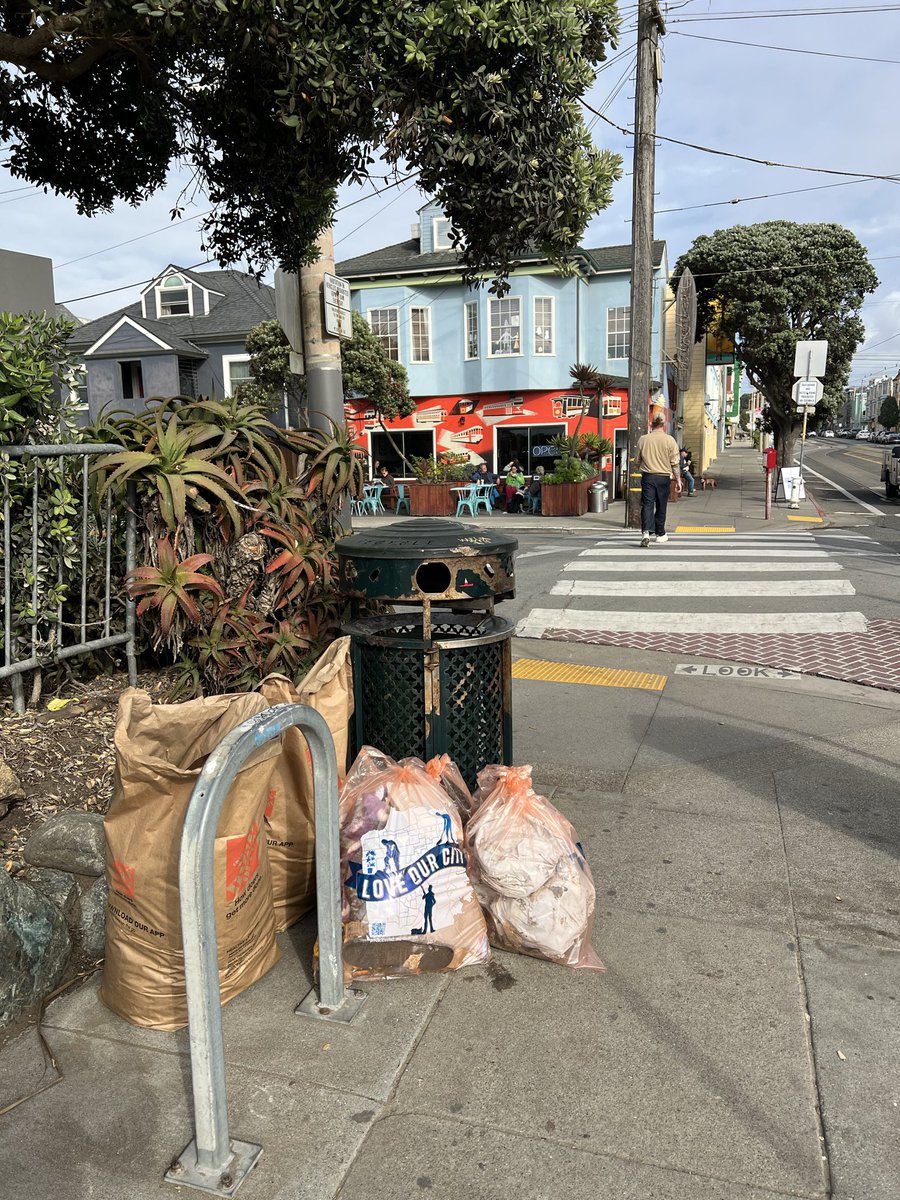RefuseRefuseSF's tweet image. Right back at it with the McKinley Elementary after school program cleaning the Sunset Dunes again.

A week later and the beach was cleaner than before, we only filled 4 bags instead of the 9 bags before. You mean cleanups work?!?!

Great job kids and teachers!