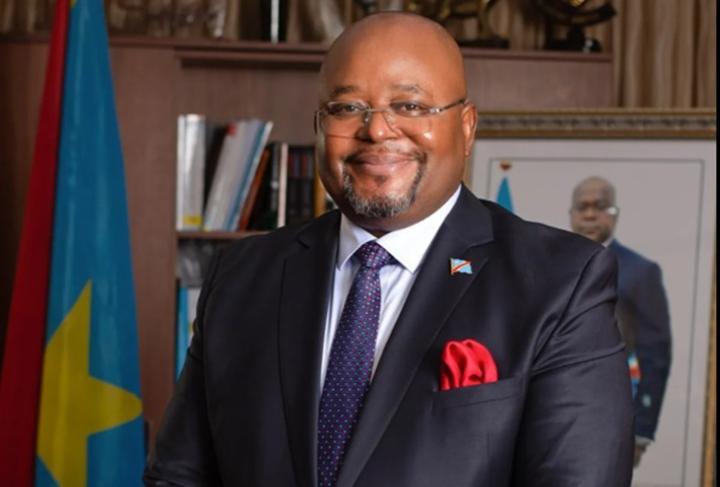 Je n'ai rien contre mon grand frère <a href="/BojiAime/">Aimé BOJI SANGARA (MSc, BSc Honours)</a>, mais juste vous dire que vous êtes des sadiques.

la R.D.C mérite mieux ,Mr . Le President <a href="/fatshi13/">Félix A. Tshisekedi</a> <a href="/FelixUdps/">Felix Tshisekedi - UDPS</a>

Bref : il faut avoir vendu son âme au diable pour se plaire avec ce qui se passe.