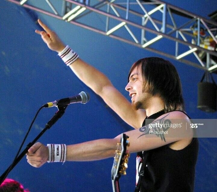 mattiethinker's tweet image. download 2004