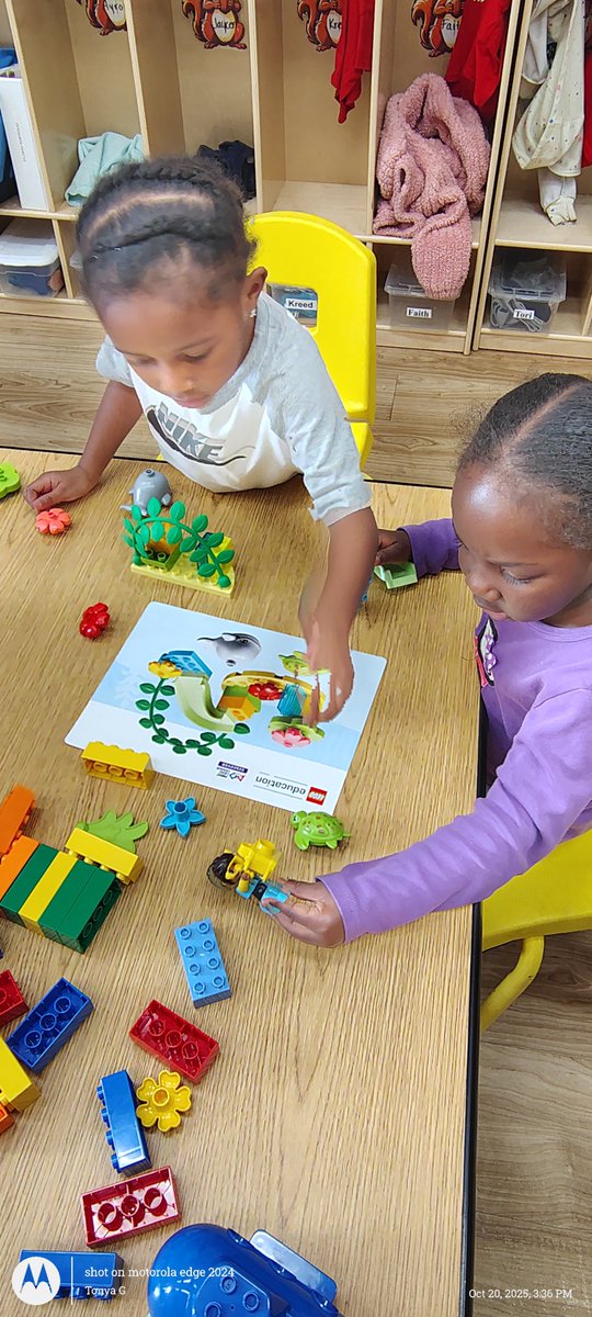 TheDanielCenter's tweet image. Learning in action! 🔢🧱✏️ Pre-K students explored math, built creativity with LEGO Discovery sets, practiced hands-on building skills, and went on an exciting field trip to see learning in the real world!

#PreKFun #HandsOnLearning #STEMExploration #CreativeMinds #EarlyLearning