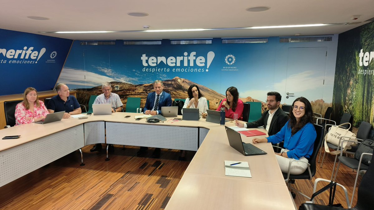 Reunión mensual de coordinación de <a href="/WhyTenerife/">WHY TENERIFE?</a> , con la participación de <a href="/AccionExterior/">Acción Exterior Cabildo de Tenerife</a> , <a href="/camarasctfe/">Cámara de Comercio de Santa Cruz de Tenerife</a> , <a href="/PortsSCTenerife/">Puertos de Tenerife / Ports of Tenerife</a> y <a href="/webtenerife/">Turismo De Tenerife</a>. 
Trabajando para atraer inversión y talento para Tenerife.

 💻 whytenerife.com