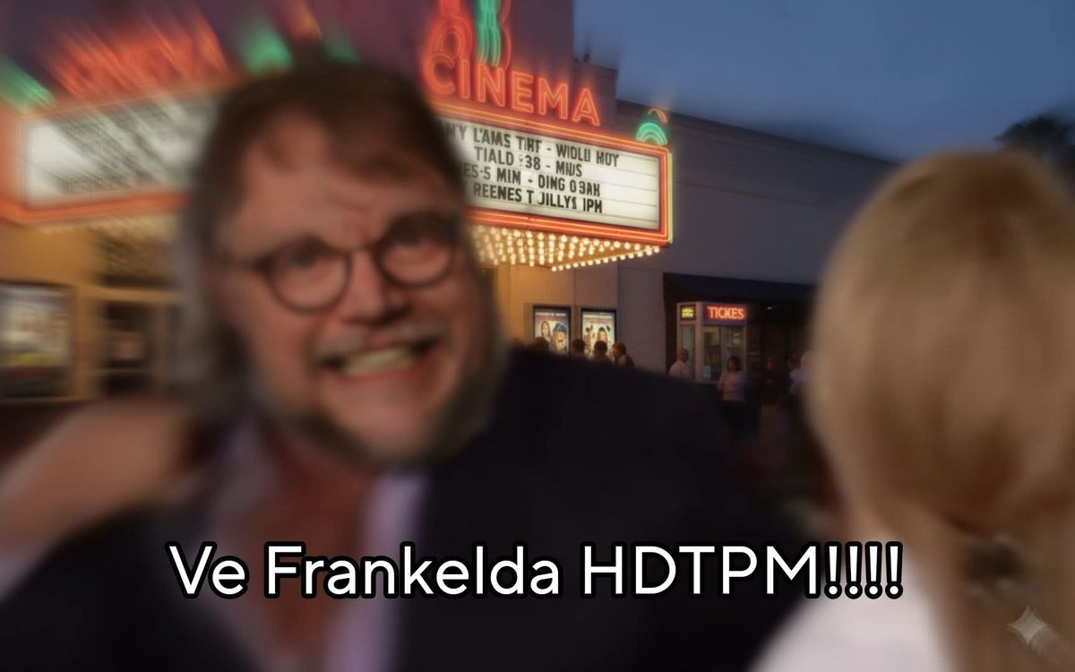 Dash28850's tweet photo. Voy al cine tranquilamente 
Guillermo del Toro en corto: https://t.co/RYYS53ywzi