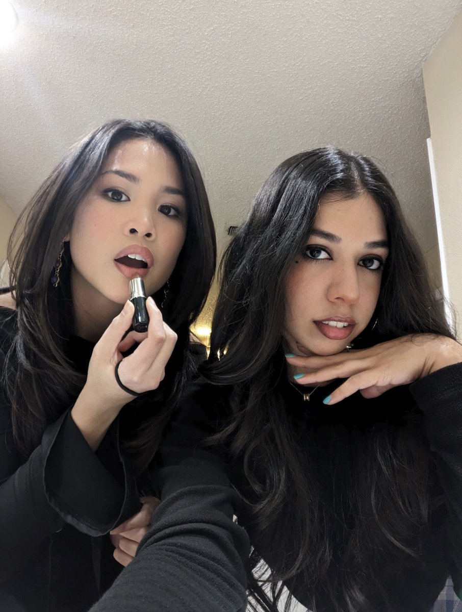 saige_amber's tweet photo. Happy bday to a bad gyal @audrey_dao https://t.co/0F2hSE0u0J