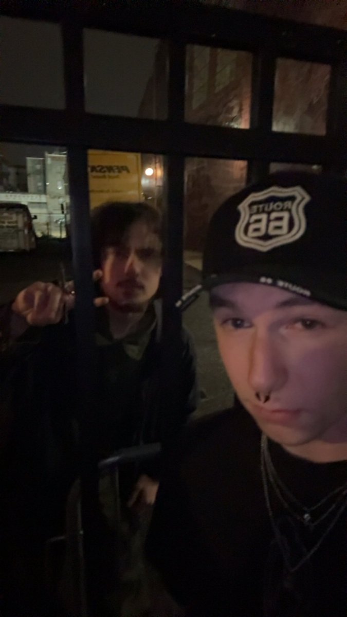 Philly show was fuckin amazing, shout out Quad, Rozey, Olēka, the entire band for both artists, and the crowd for such a good environment. Go Birds‼️