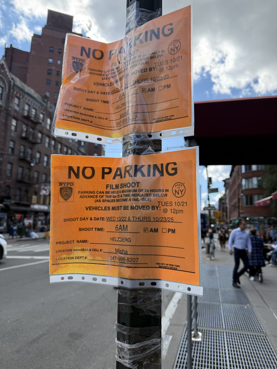 aliceyan19's tweet photo. @olv Helzberg filming for 10/22 and 10/23 on 7th, in front of Village Vanguard https://t.co/VAYLIRgfe3