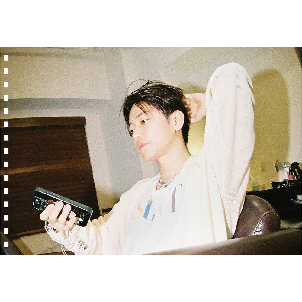 ycapple321's tweet image. 来年のカレンダー、
きっと売上いいだろうね〜🤭

めくりたかったのよ！

 #佐藤健
 #佐藤健カレンダー