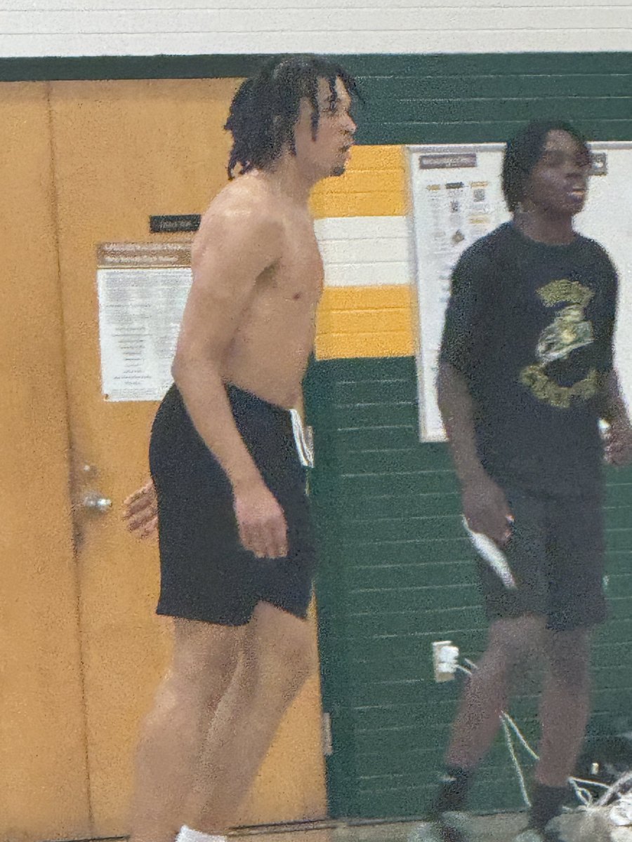 6’3 2026 Jordan Tate is such an efficient scorer. His ability to stay comfortable with the ball and gets to his spots at ease makes him extremely reliable. Efficiently scores at all 3 levels and penetrates the ball at a high rate. <a href="/jordantate2026/">Jordan Tate</a>