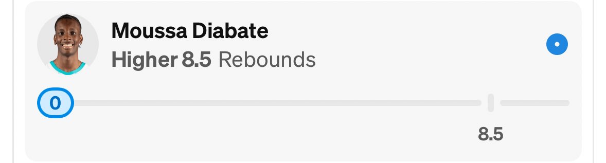 Zirksee🍽️ tweet media