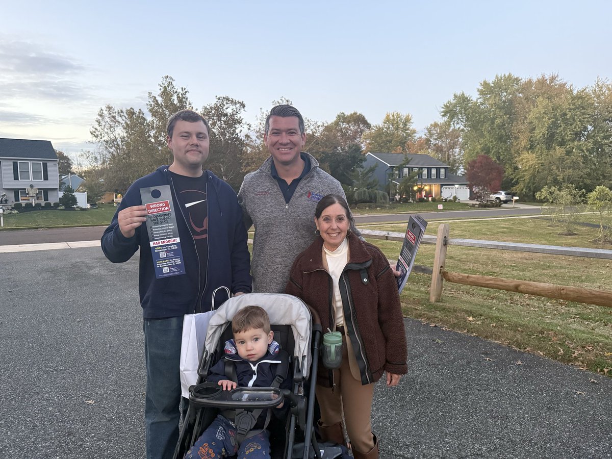 Team Mike and Brandon tweet media