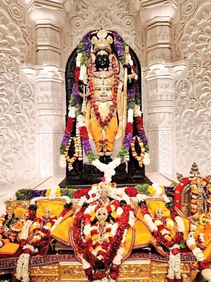 RamJanmbumi's tweet image. ब्रह्म मुहूर्त अयोध्या से सरकार नारायण भगवान दर्शन
जय श्री राम 🔥