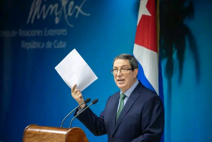Que nadie ose quitarle al bloqueo ni una parte de culpa de nuestros principales problemas.Hacerlo sería negar los inmerecidos poderes del imperio...
#TumbaElBloqueo