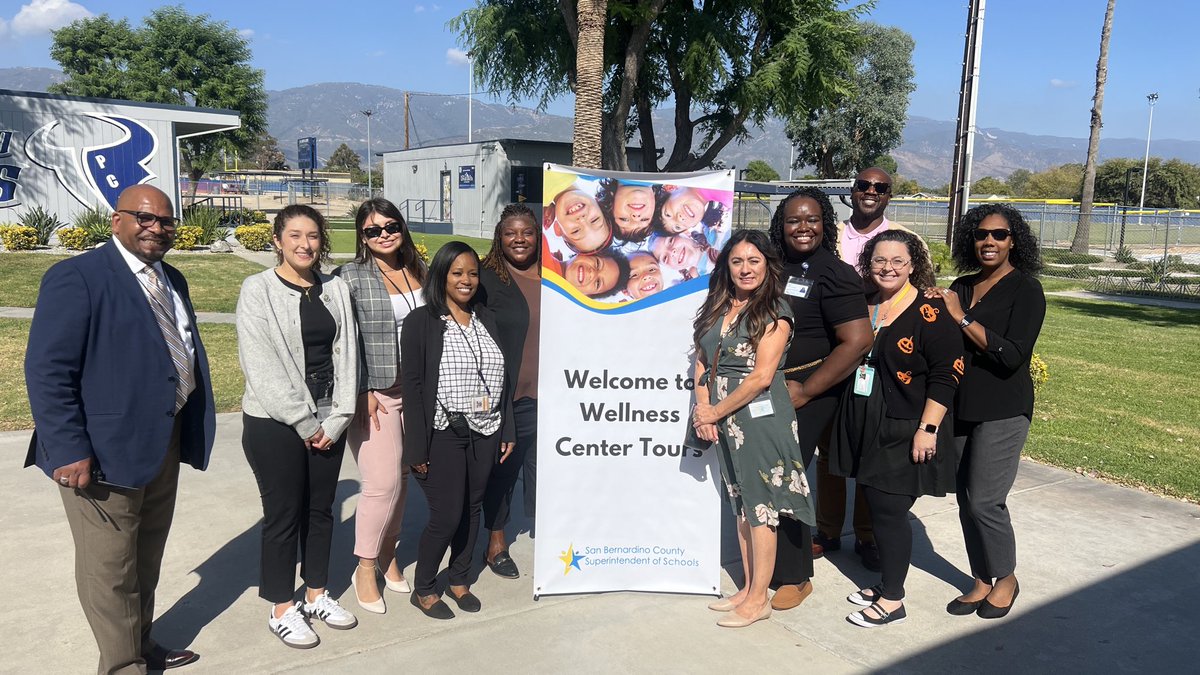 mmksmith27's tweet photo. Today was such a good day 😊!  Schools in San Bernardino County are doing some amazing work around "wellness" for our students.  I'm proud of the work the Healthy SBCSS team is doing to lead and support this work in our county and getting to see @JonBlackAdmin was the BEST BONUS! https://t.co/meAXY4EvGQ