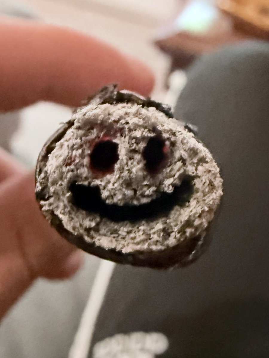 CocoCustoms_'s tweet image. Smiley face hash hole 🫠