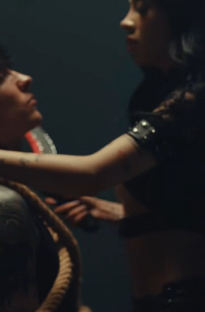 Ya se echaron crema para el ardor chicas ??? O se la aguantan ??  

KATTEYES VEN ACA XCRY