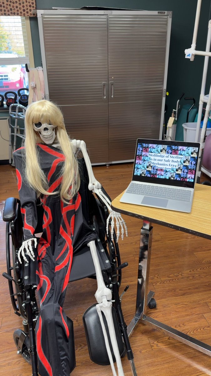 LexxiRaau's tweet photo. @drinkgaragebeer I’m an occupational therapist in a nursing home and today I did an inservice on body mechanics and you bet your biscuit I made it Eras Tour themed https://t.co/PLUpbahsh2