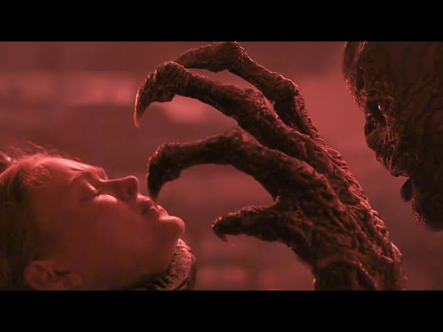 Acabo de vivir esto otra vez, sí, vivir. #StrangerThings4 es superlativa, una cima de Netflix.
Terror fantástico como pocas veces en TV. A lagrima viva viendo y creciendo junto a estos pardillos.
Estoy feliz y aterrorizado cada vez que vuelvo a Hawkins 💌.