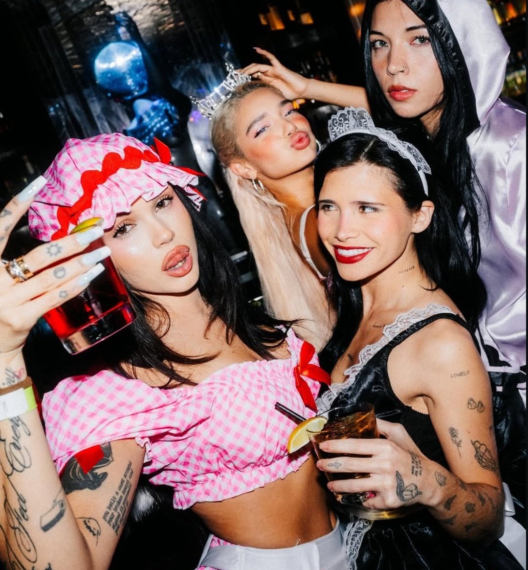 nsvocaine's tweet image. NESSA BARRETT &amp;amp; MAGGIE LINDEMANN!