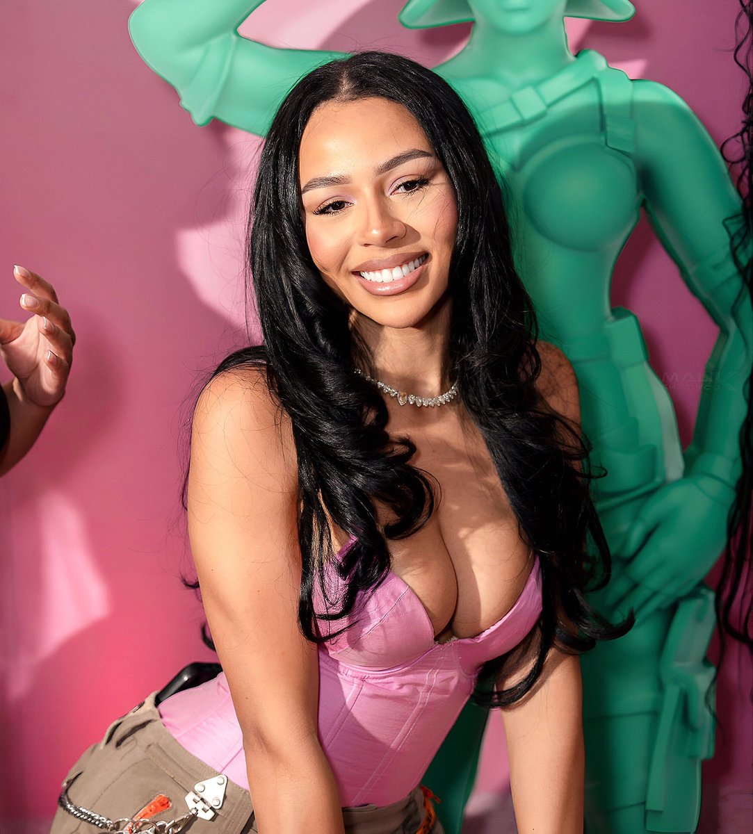 Mariah the Scientist Charts tweet media