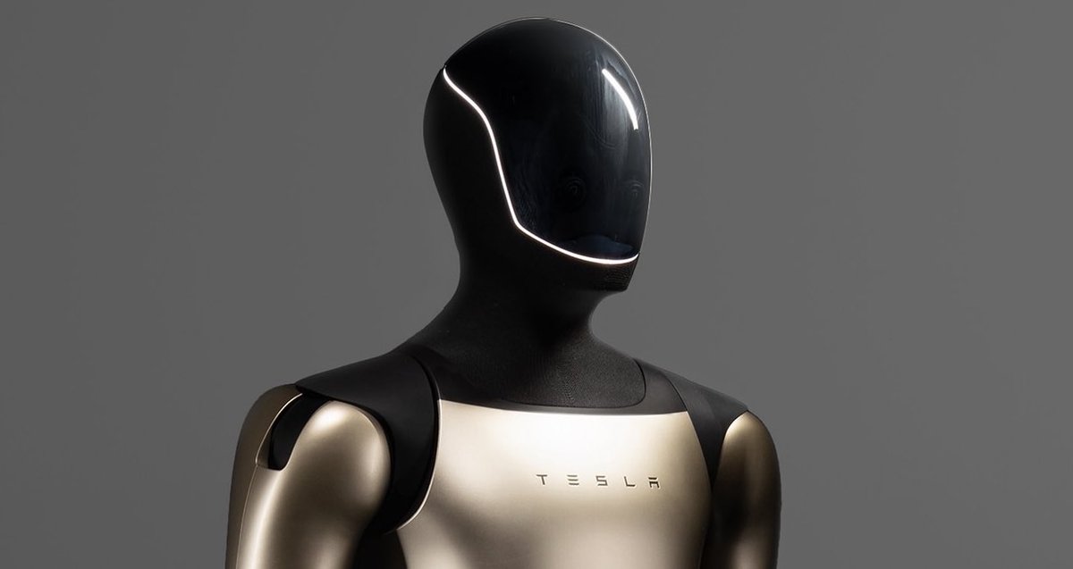 niccruzpatane's tweet image. Tesla’s Q3 2025 Earnings Call was a banger. Here’s a summary if you’ve missed it:
• Elon says he is confident in expanding Tesla’s future production after gaining clarity on the state of FSD.
• Elon confirms Cybercab production will begin in Q2 2026 will no steering wheel,…