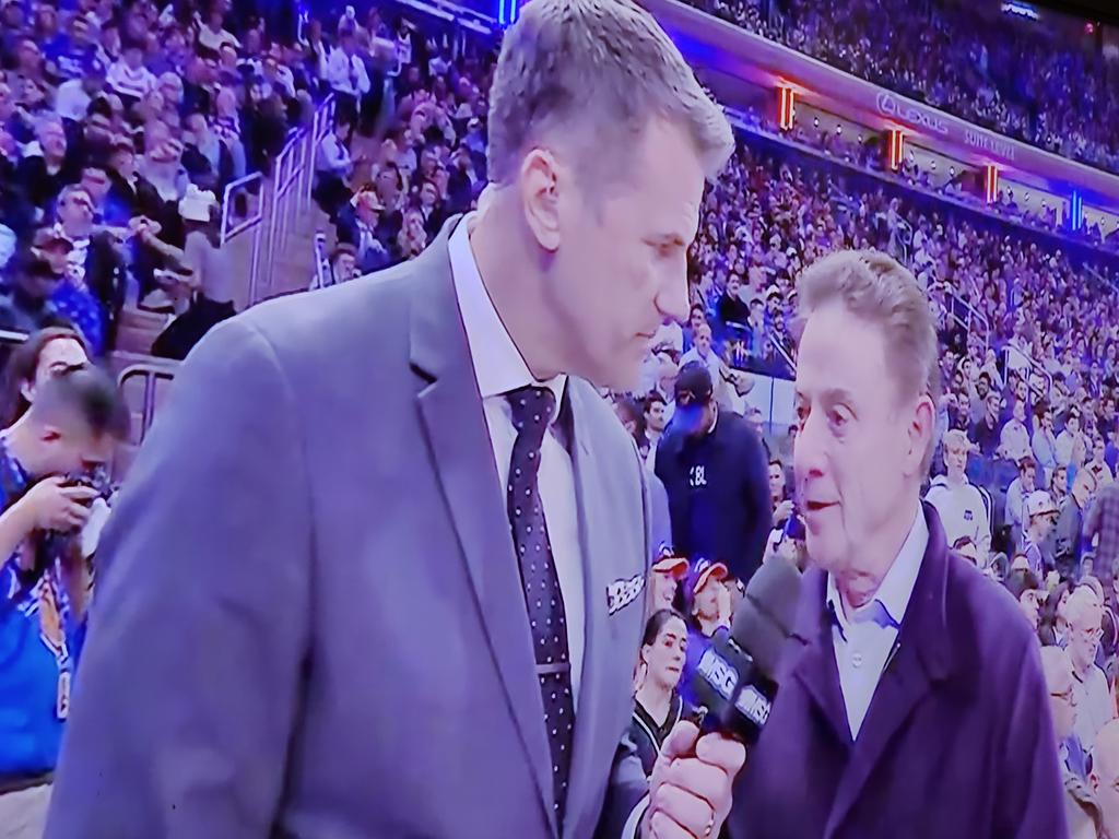 AppolloAppollo3's tweet image. #sjubb
Pitino @nyknicks game, go johnnies!