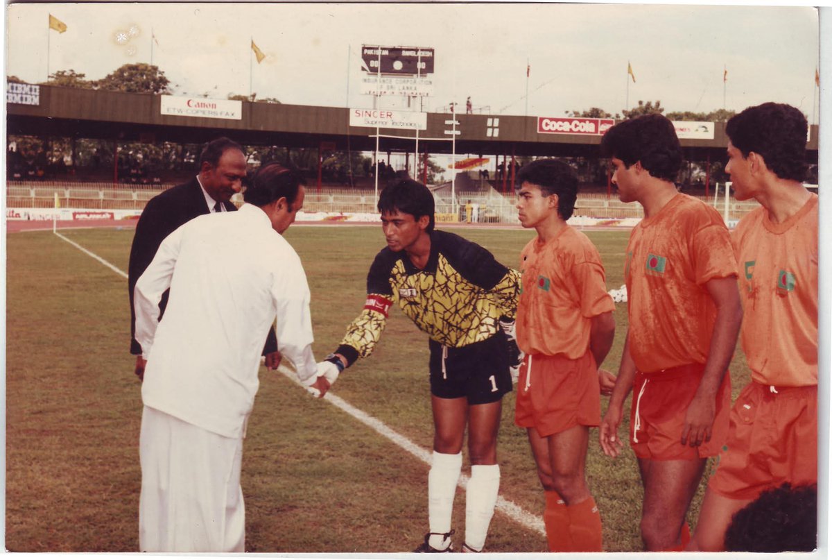 Football Shirt World (@fsworlduk) on Twitter photo Bangladesh v Pakistan, 1991 SAF Games. Bangladesh v Pakistan, 1991 SAF Games.