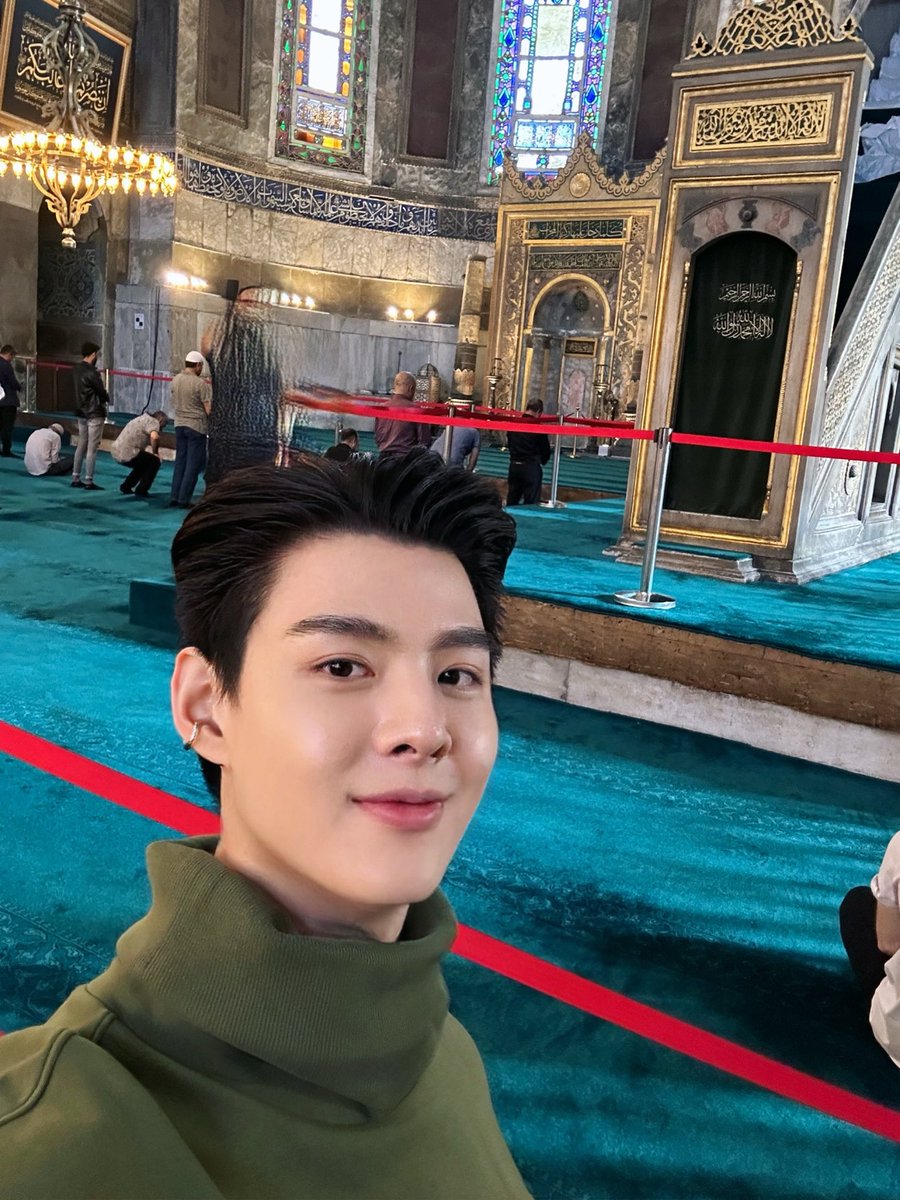 มุกเสี่ยวคิดไม่ทัน... คิดถึงเธอก่อนแล้วกัน มันง่ายดี #Saint_sup #MingEr