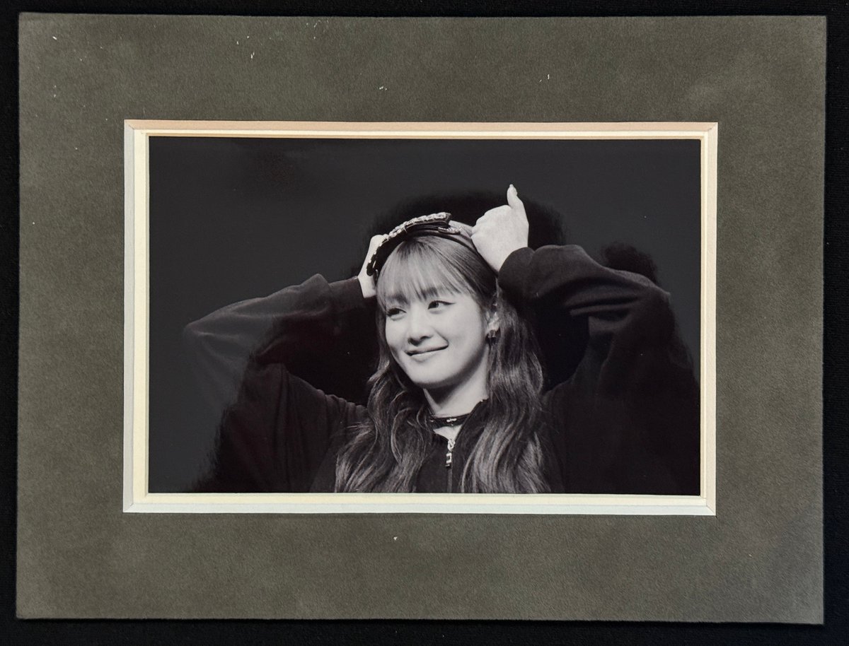 Happy Birthday 1023

You give meaning to every click of the shutter
In each roll of 36 frames
every shot holds a treasured moment
Thank you for the light you bring to the world

#HERdayMINNIEday
#HER_민니생일이다
#HappyHERday_LovelyMINNIEday
#아이들 #idle
#MINNIE #민니 #มินนี่