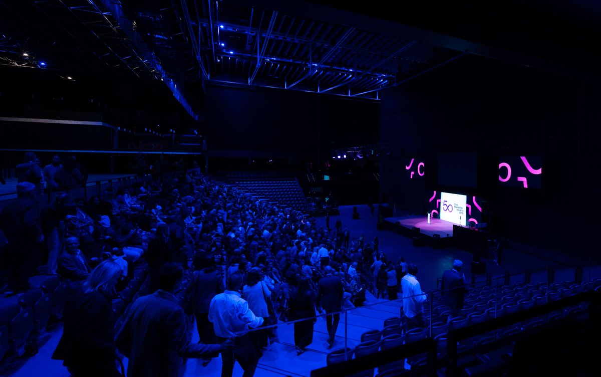 🎉 #ANIVERSARIO| El Club de Marketing de Navarra supera las 1.300 entidades asociadas en su 50 aniversario

Cincuenta años formando, inspirando y conectando a las empresas navarras. 💼 <a href="/ClubMkNavarra/">Club de Marketing de Navarra</a> 

📲 Léelo en <a href="/NavarraCapital/">Navarra Capital</a>: navarracapital.es/el-club-de-mar…