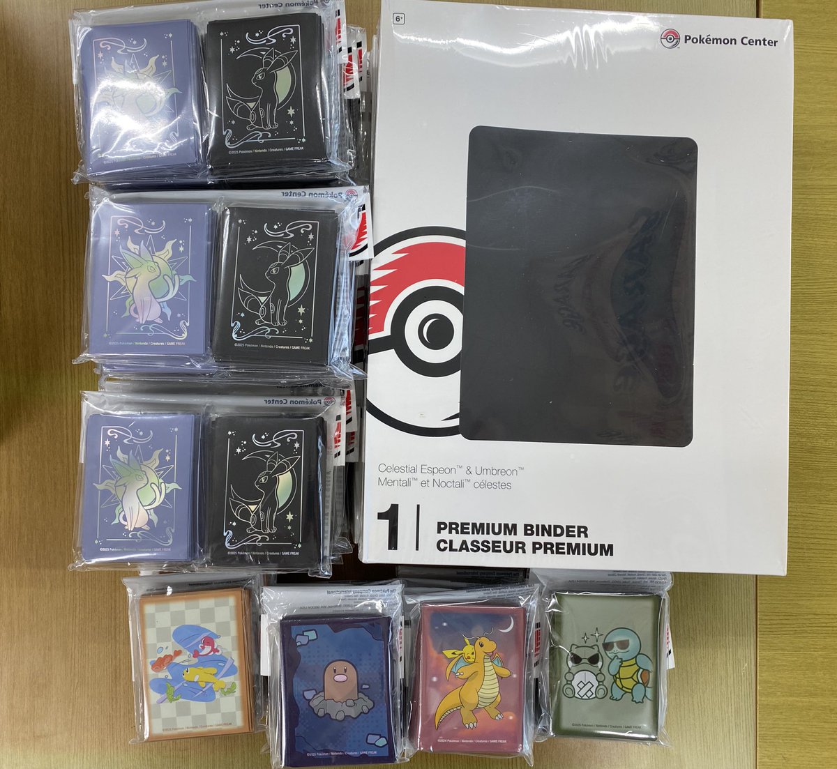 memory_corp's tweet image. 海外ポケモンセンター限定サプライ入荷しました❗️

本日より、店頭にて先行販売をいたします。
後日、ネットショップでも販売いたします。
#海外ポケセン #海外サプライ
