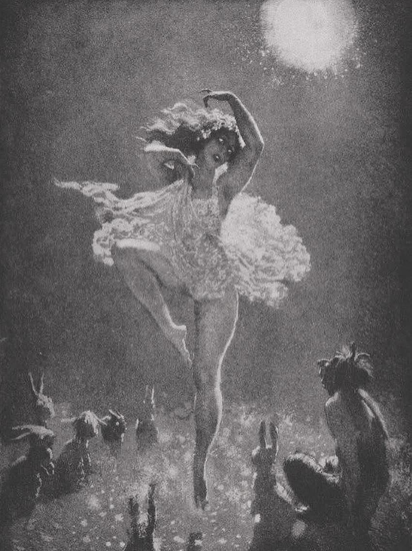 Art_in_Analog's tweet image. | Norman Lindsay &quot;The Audience&quot; 1925
| Aquatint &amp;amp; etching on paper