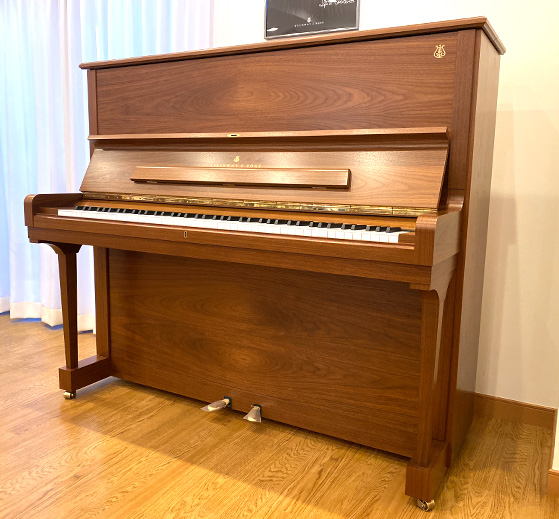 importedpiano's tweet photo. 今日のピックアップピアノは、

グランドピアノを思わせる豊かなサウンド。

「スタインウェイ K-132 」です。

詳しくは
https://t.co/tr57D2JvDM

#スタインウェイ #スタインウェイピアノ #スタインウェイアンドサンズ #steinway #輸入ピアノ #輸入ピアノジャパン #piano #importedpiano #ピアノ https://t.co/2NU27TKX6A