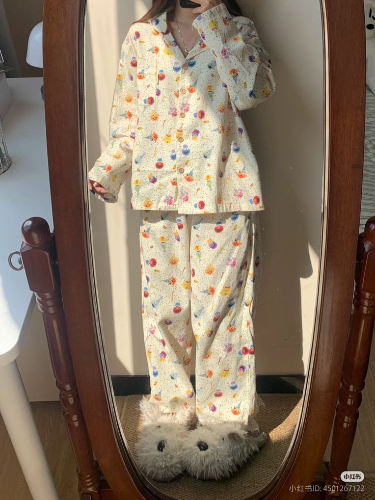 Emma_cantik7's tweet image. 🌙 Night Routine – Acne Edition ✨

If you’re struggling with breakouts, this acne night routine might be your new best friend 💛