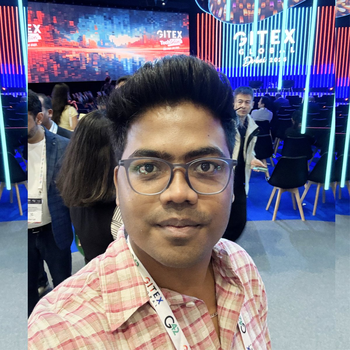 _smartwebi_'s tweet photo. Back from #GITEXGlobal2025 📷
 AI is evolving faster than ever — from automation to Voice AI, innovation is unstoppable!
 Grateful to engage with the brilliant @Google Drive team &amp; global tech leaders.
 Here’s to building the future with #SmartWebi 📷
#AI #Automation #Innovation https://t.co/ncJWaMBuyZ