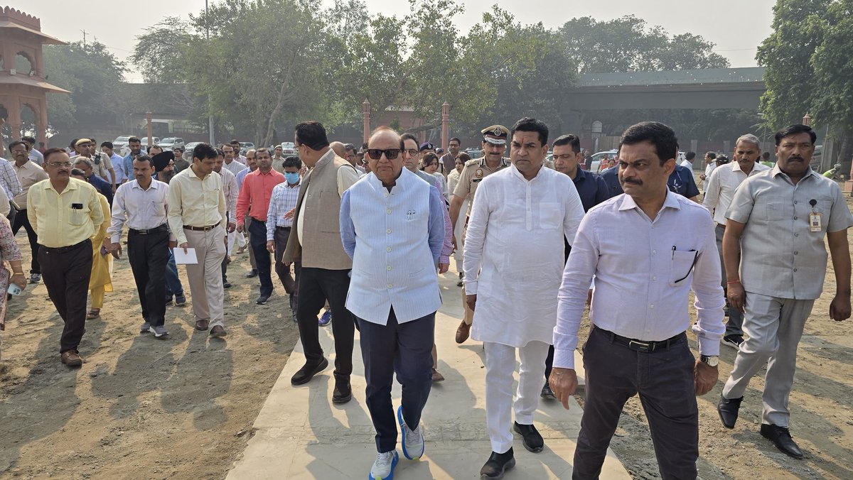 KapilMishra_IND's tweet image. राजधानी दिल्ली के एक हजार से अधिक घाटों पर भव्य छठ पूजा का आयोजन किया जा रहा है, यमुना किनारे किए जा रहे इंतजाम अभूतपूर्व हैं
दिल्ली में पहली बार इतना व्यापक आयोजन छठ पर्व के मद्देनजर होने जा रहा है, इसलिए सरकार की तैयारियां भी जोरदार हैं
दिल्ली के वसुदेव घाट पर @LtGovDelhi…