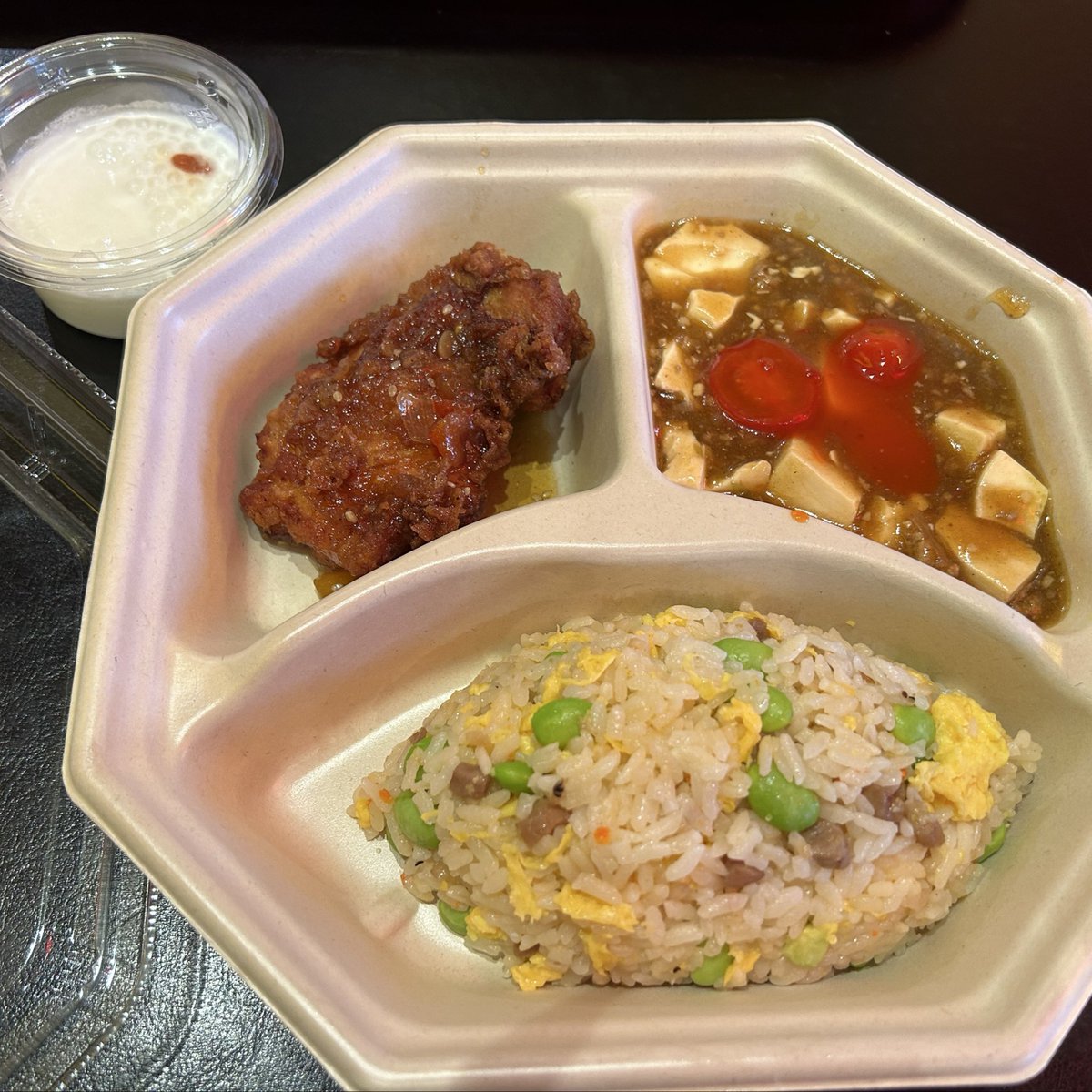 gaac_aa30's tweet photo. ユニバでもいっぱい食べた https://t.co/PLzcTZNMlo