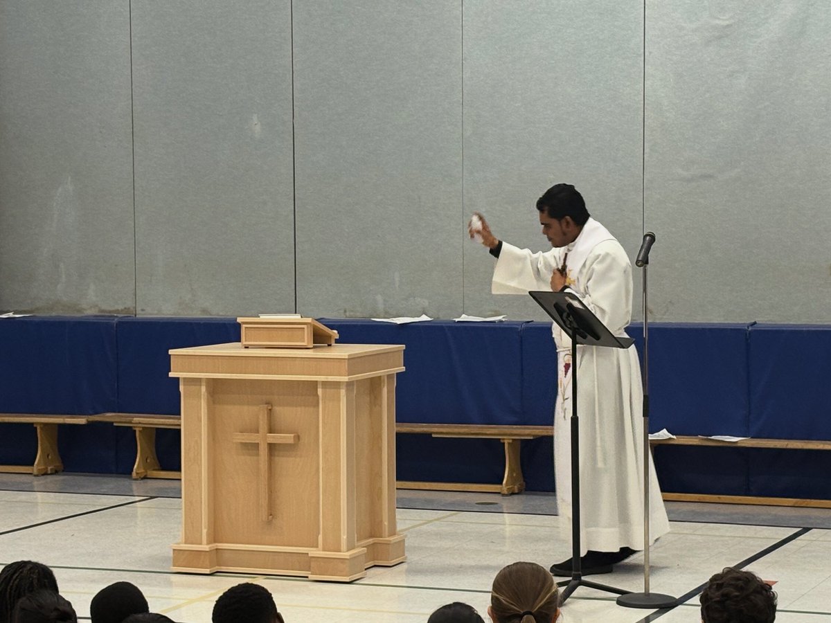 Pauline Vanier Catholic ✝️ Elementary School (@pvanier_dpcdsb) on Twitter photo A special thank you to Fr. Gomi from St. Jerome Parish for blessing our new school altar today. Also, thank you to the many families who were able to join us for this special occasion. A special thank you to Fr. Gomi from St. Jerome Parish for blessing our new school altar today. Also, thank you to the many families who were able to join us for this special occasion.