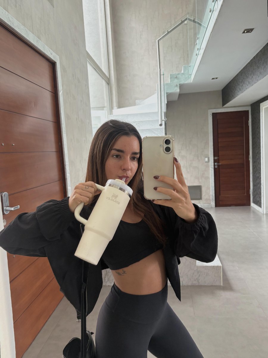 sophia milkshake tweet media